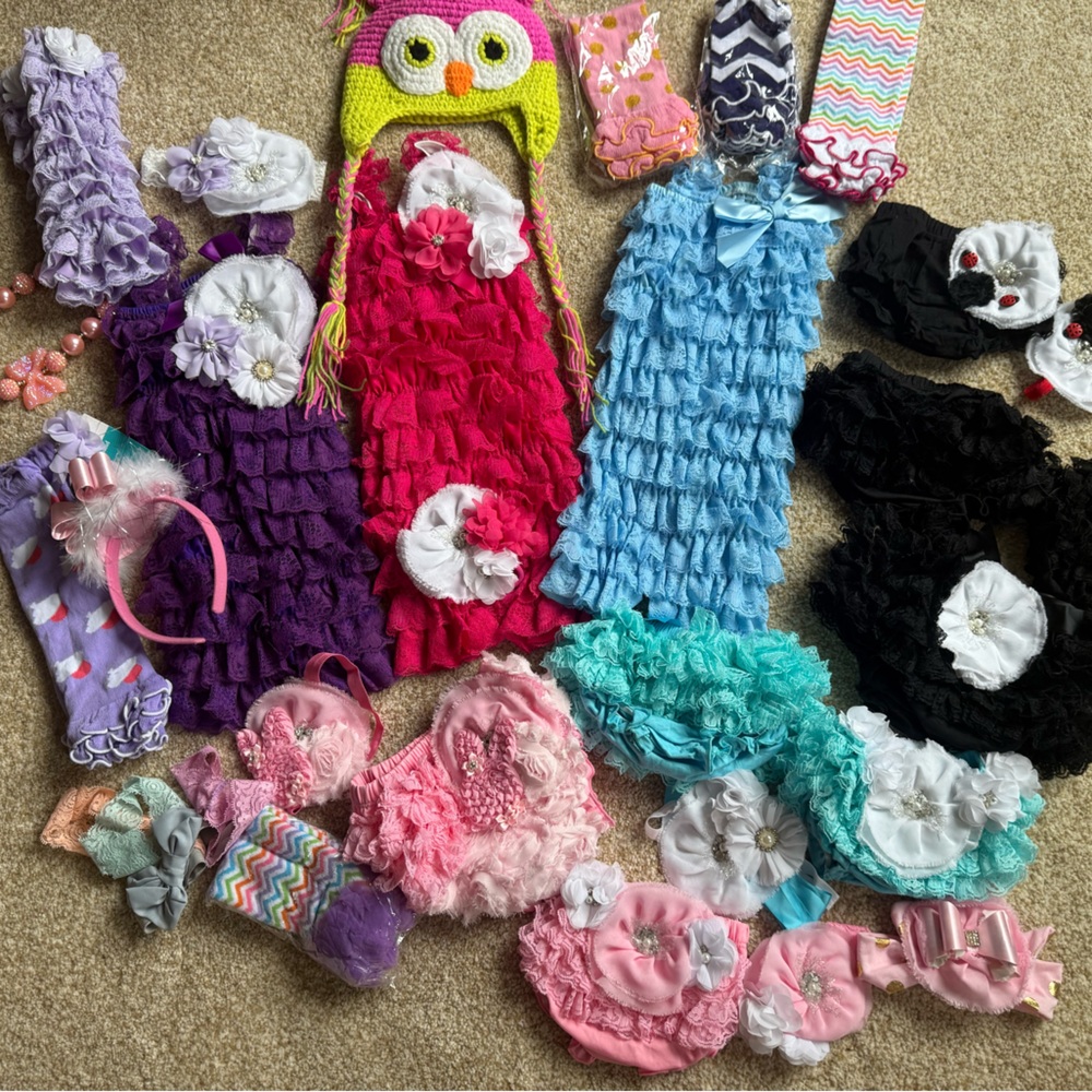 31 pc CHIC BABY BOUTIQUE LOT LACE PETTIROMPERS, BLOOMERS AND MORE
